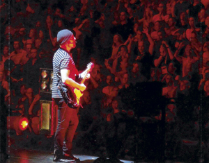 U2 live peace in toronto xavel
